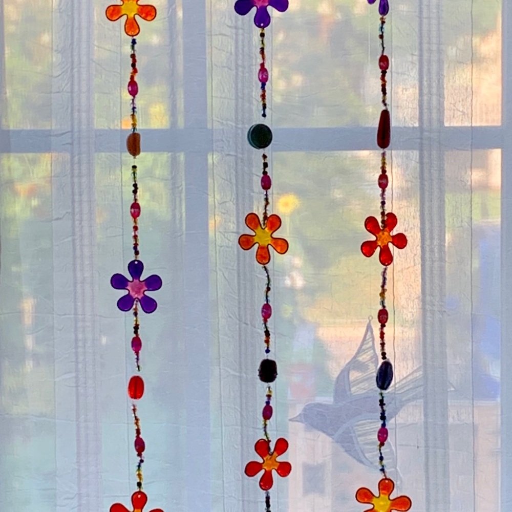 Chakra Rainbow Beaded Suncatcher Flower Strand - Picture 6 of 13